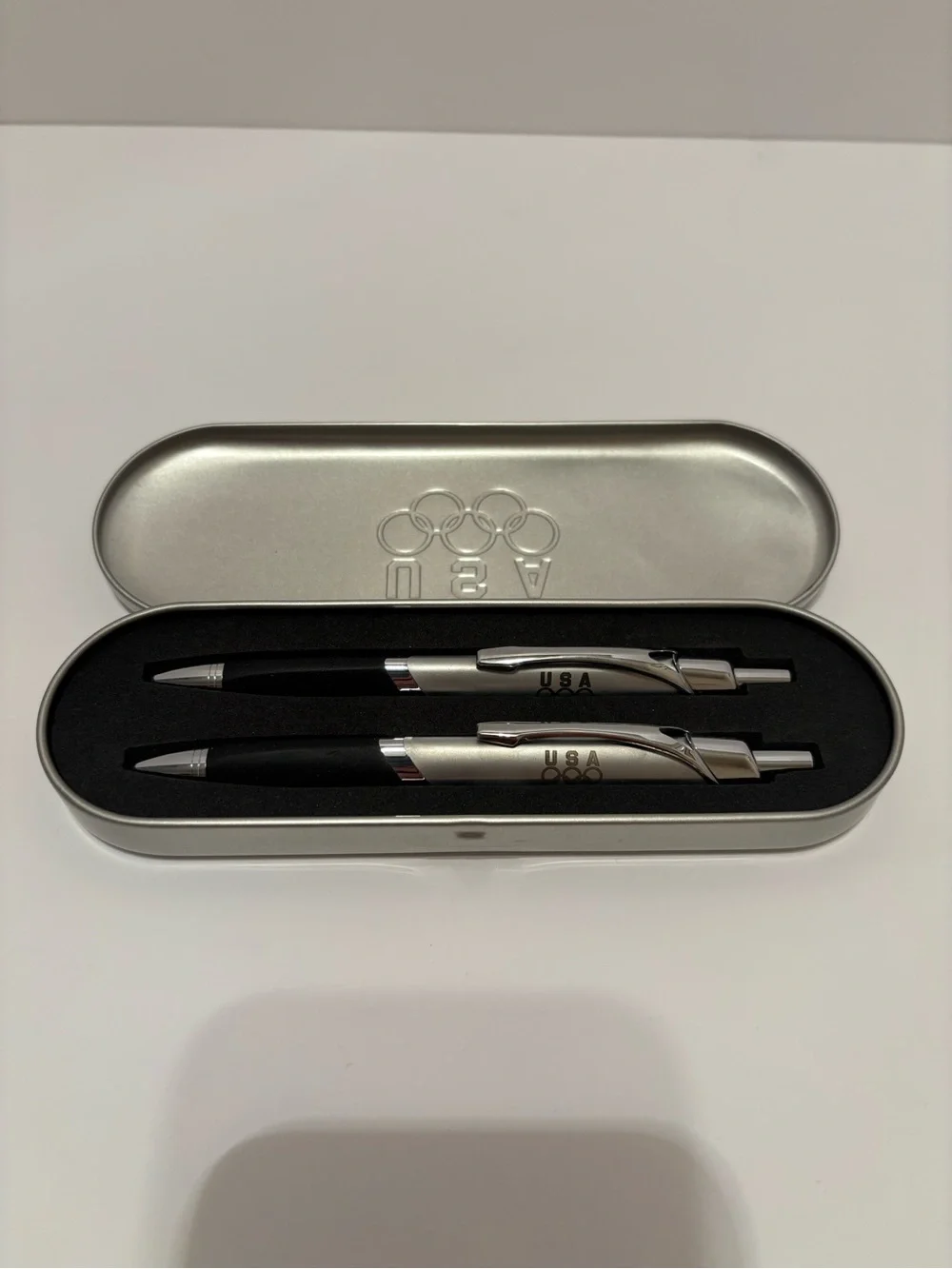 USA Branded Black and Silver Pen Set in Metal Case